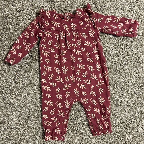 Bundle/Lot of Baby Footies and Coverall Outfits - EUC - 3-6 month - Picture 13 of 16